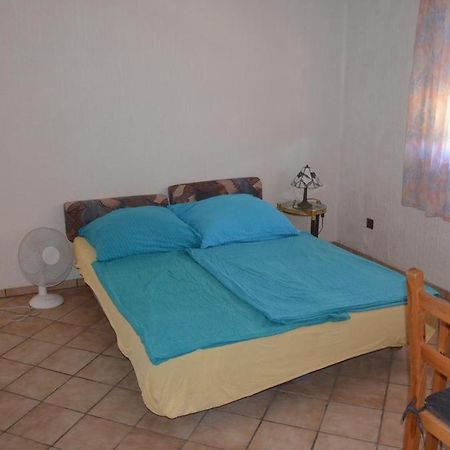 Apartmani Kemac Stara Novalja Exterior foto