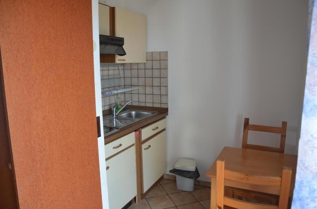 Apartmani Kemac Stara Novalja Exterior foto