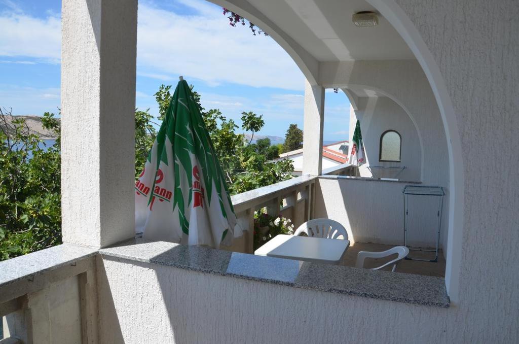 Apartmani Kemac Stara Novalja Exterior foto